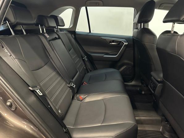 Toyota RAV4 V (XA50) с пробегом 2021 года, цена 3 930 000 рублей, 70142 км, внедорожник, Автокод Объявления