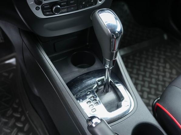 Renault Megane III Рестайлинг с пробегом 2013 года, цена 990 000 рублей, 23938 км, хэтчбек, Автокод Объявления