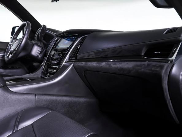 Cadillac Escalade IV с пробегом 2018 года, цена 4 200 000 рублей, 260550 км, внедорожник, Автокод Объявления