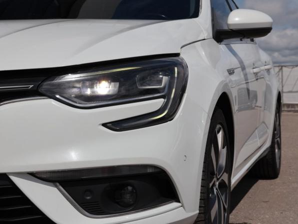 Renault Megane IV с пробегом 2017 года, цена 1 495 000 рублей, 174938 км, универсал, Автокод Объявления