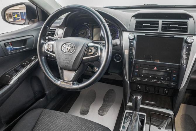 Toyota Camry VII (XV50) Рестайлинг с пробегом 2016 года, цена 2 329 000 рублей, 121700 км, седан, Автокод Объявления