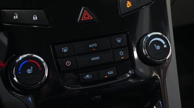 Chevrolet Orlando I с пробегом 2012 года, цена 1 420 000 рублей, 155161 км, минивэн, Автокод Объявления