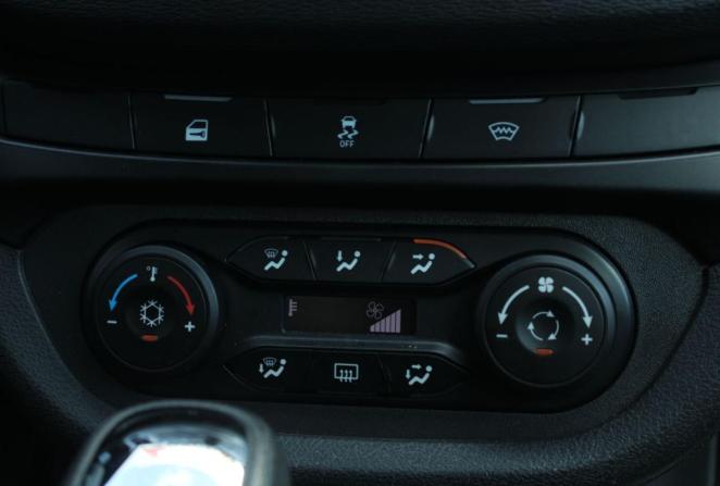 Lada (ВАЗ) Vesta I с пробегом 2021 года, цена 1 260 000 рублей, 79287 км, седан, Автокод Объявления
