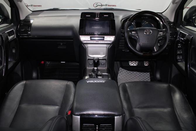 Toyota Land Cruiser Prado 150 Series Рестайлинг 2 с пробегом 2018 года, цена 4 400 000 рублей, 70736 км, внедорожник, Автокод Объявления