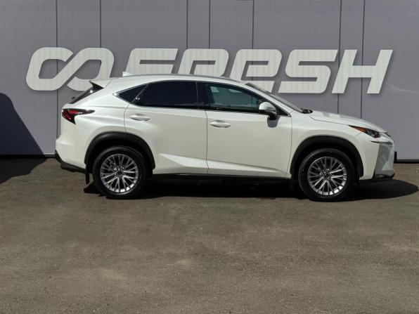 Lexus NX I с пробегом 2015 года, цена 2 449 000 рублей, 282823 км, внедорожник, Автокод Объявления