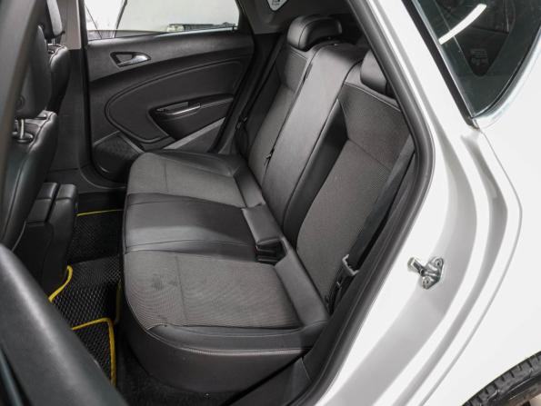 Opel Astra J с пробегом 2011 года, цена 769 000 рублей, 178876 км, хэтчбек, Автокод Объявления