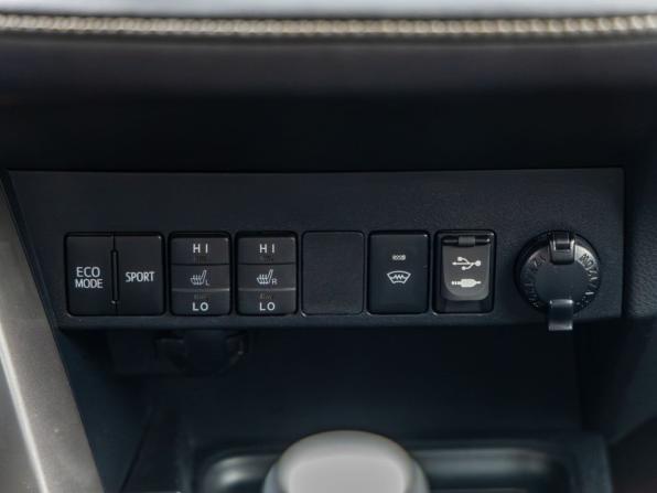 Toyota RAV4 IV (XA40) Рестайлинг с пробегом 2019 года, цена 2 468 000 рублей, 109100 км, внедорожник, Автокод Объявления