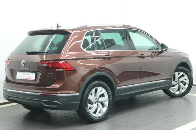 Volkswagen Tiguan II Рестайлинг с пробегом 2021 года, цена 3 200 000 рублей, 52570 км, внедорожник, Автокод Объявления