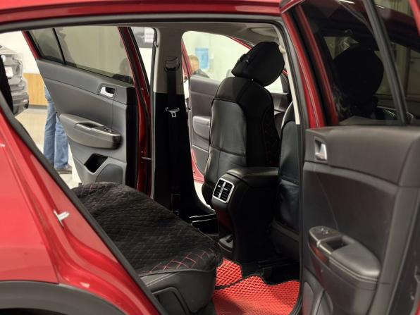 Kia Sportage IV с пробегом 2018 года, цена 2 145 000 рублей, 125000 км, внедорожник, Автокод Объявления