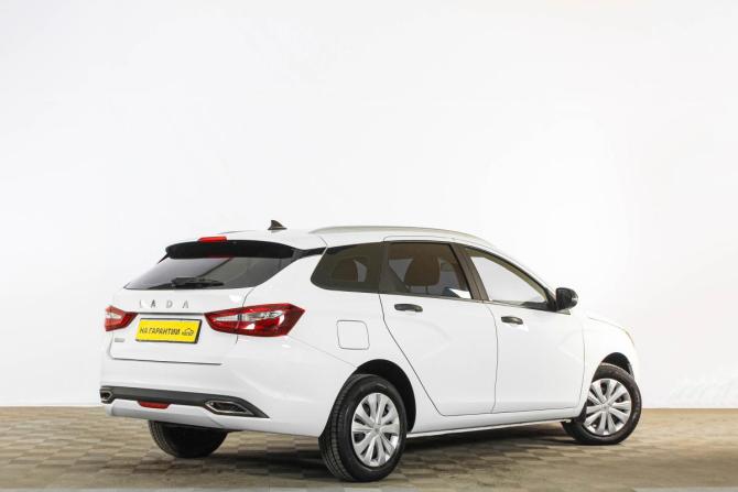 Lada (ВАЗ) Vesta I Рестайлинг (NG) с пробегом 2024 года, цена 1 349 000 рублей, 42000 км, универсал, Автокод Объявления