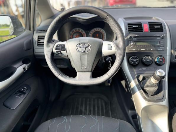 Toyota Auris I с пробегом 2010 года, цена 859 000 рублей, 147379 км, хэтчбек, Автокод Объявления