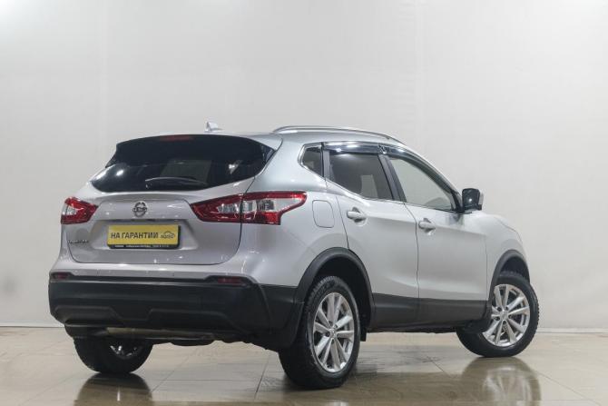 Nissan Qashqai II с пробегом 2018 года, цена 1 909 000 рублей, 70000 км, внедорожник, Автокод Объявления