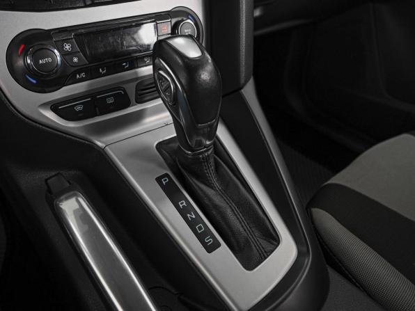 Ford Focus III с пробегом 2013 года, цена 829 000 рублей, 180623 км, хэтчбек, Автокод Объявления