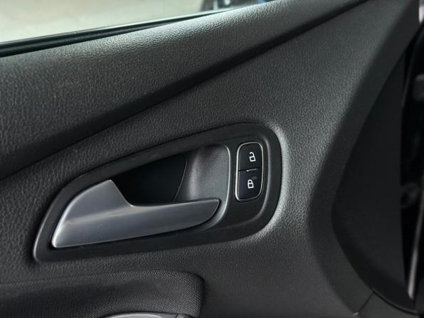 Ford Focus III Рестайлинг с пробегом 2019 года, цена 1 100 000 рублей, 176023 км, седан, Автокод Объявления