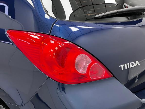 Nissan Tiida I Рестайлинг с пробегом 2012 года, цена 750 000 рублей, 249097 км, хэтчбек, Автокод Объявления