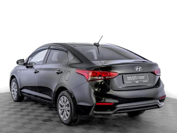 Hyundai Solaris II с пробегом 2019 года, цена 1 300 000 рублей, 79113 км, седан, Автокод Объявления