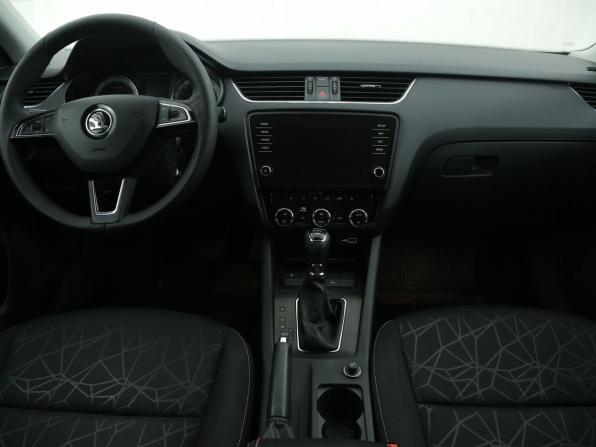 Skoda Octavia III (A7) Рестайлинг с пробегом 2019 года, цена 1 515 000 рублей, 213500 км, лифтбек, Автокод Объявления