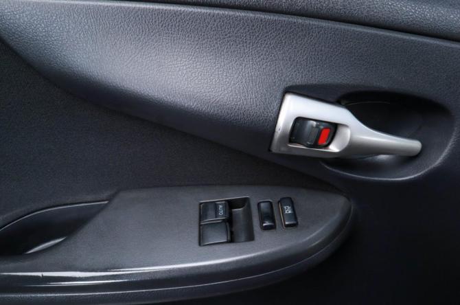 Toyota Corolla X (E140 E150) Рестайлинг с пробегом 2012 года, цена 1 169 000 рублей, 332000 км, седан, Автокод Объявления