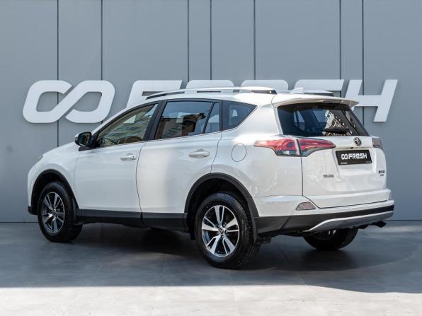 Toyota RAV4 IV (XA40) Рестайлинг с пробегом 2015 года, цена 2 320 000 рублей, 91789 км, внедорожник, Автокод Объявления
