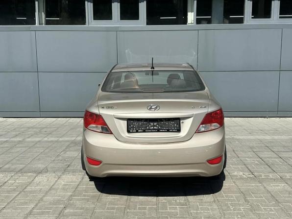 Hyundai Solaris I с пробегом 2011 года, цена 630 000 рублей, 211975 км, седан, Автокод Объявления