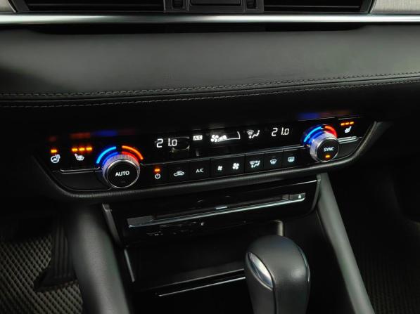 Mazda 6 III (GJ) Рестайлинг 2 с пробегом 2019 года, цена 2 499 000 рублей, 61215 км, седан, Автокод Объявления