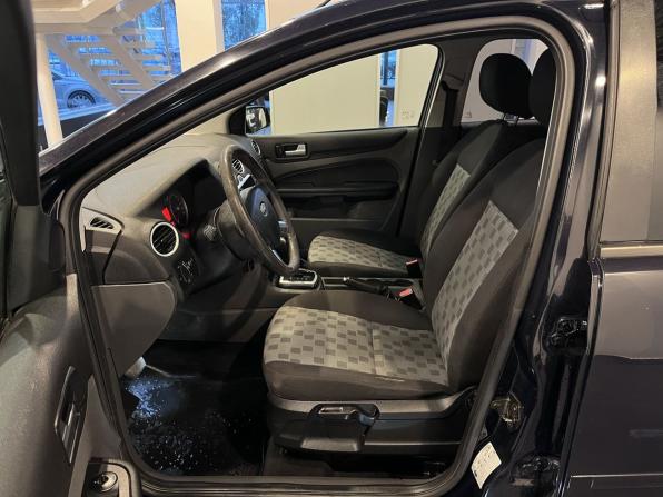 Ford Focus II с пробегом 2007 года, цена 370 000 рублей, 295249 км, хэтчбек, Автокод Объявления