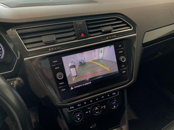 Volkswagen Tiguan II с пробегом 2018 года, цена 1 769 000 рублей, 184799 км, внедорожник, Автокод Объявления