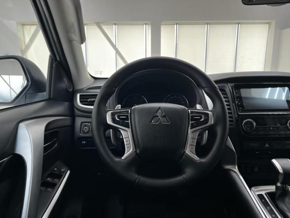 Mitsubishi Pajero Sport III с пробегом 2018 года, цена 2 800 000 рублей, 116500 км, внедорожник, Автокод Объявления