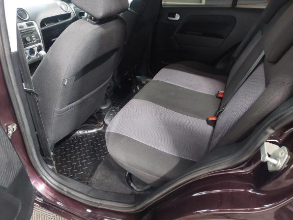 Ford Fusion I Рестайлинг с пробегом 2009 года, цена 475 000 рублей, 260000 км, хэтчбек, Автокод Объявления
