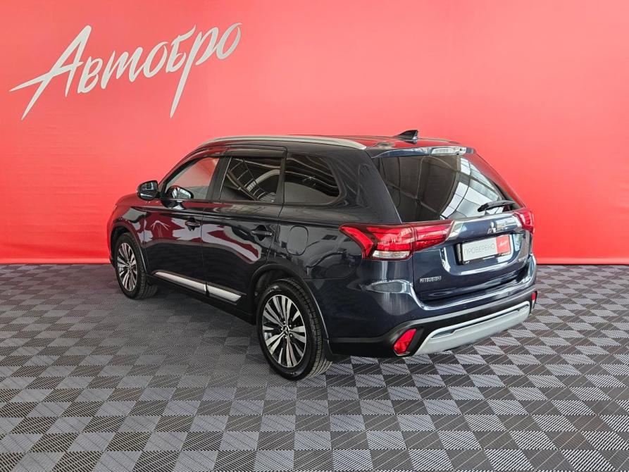 Mitsubishi Outlander III Рестайлинг 3 Вологда  - изображение 3