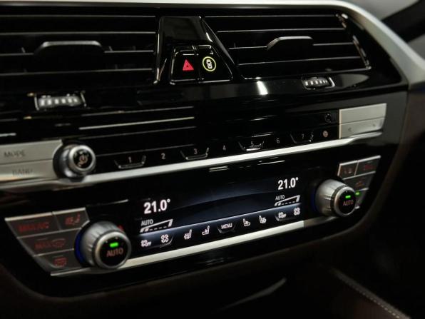 BMW 5 серии VII (G30/G31/G38) Рестайлинг с пробегом 2021 года, цена 4 897 000 рублей, 77000 км, седан, Автокод Объявления