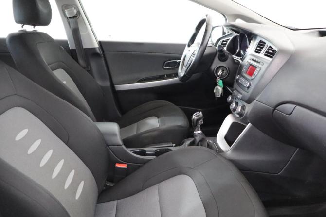 Kia Ceed II с пробегом 2015 года, цена 899 000 рублей, 171000 км, универсал, Автокод Объявления