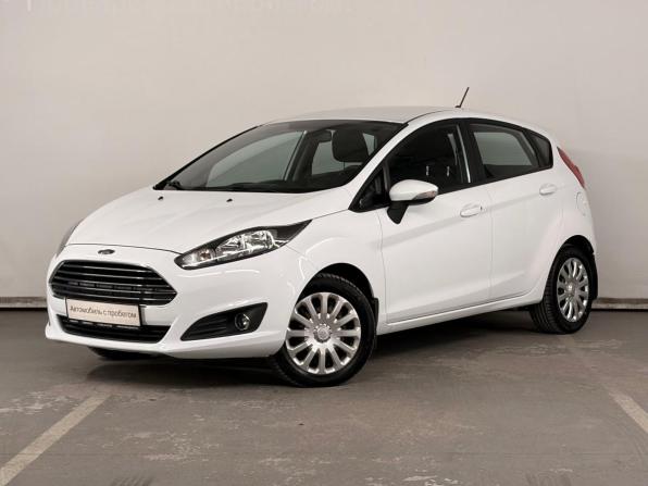 Ford Fiesta Mk6 Рестайлинг с пробегом 2018 года, цена 1 099 000 рублей, 49280 км, хэтчбек, Автокод Объявления