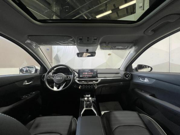 Kia K3 II (China Market) Рестайлинг с пробегом 2025 года, цена 2 490 000 рублей, 15 км, седан, Автокод Объявления