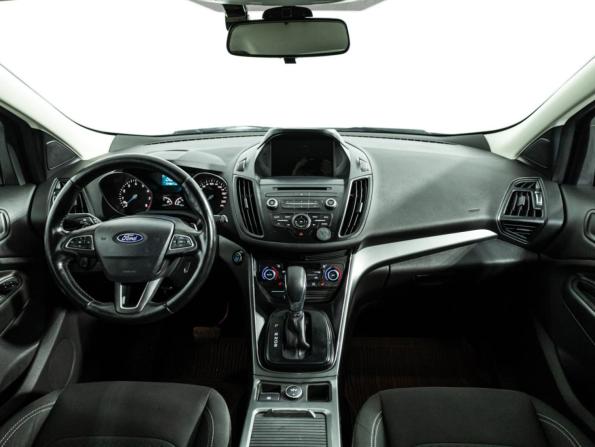 Ford Kuga II Рестайлинг с пробегом 2018 года, цена 1 499 585 рублей, 229087 км, внедорожник, Автокод Объявления
