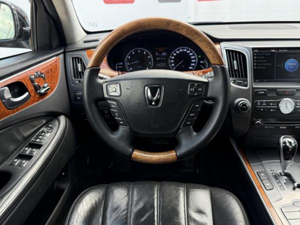 Hyundai Equus II с пробегом 2011 года, цена 829 990 рублей, 292337 км, седан, Автокод Объявления
