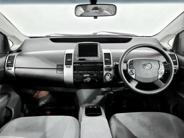 Toyota Prius II (XW20) с пробегом 2005 года, цена 560 000 рублей, 511969 км, лифтбек, Автокод Объявления