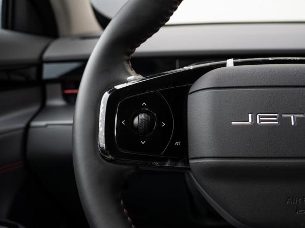 JETOUR DASHING I с пробегом 2026 года, цена 1 998 000 рублей, 3557 км, внедорожник, Автокод Объявления
