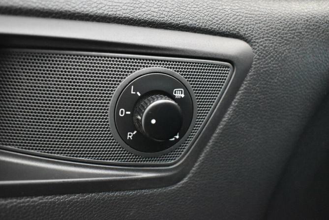 Skoda Yeti I Рестайлинг с пробегом 2014 года, цена 1 095 000 рублей, 138982 км, внедорожник, Автокод Объявления