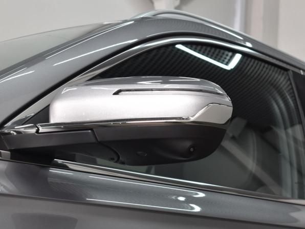 Geely Monjaro I Рестайлинг 2 с пробегом 2025 года, цена 3 949 995 рублей, 26 км, внедорожник, Автокод Объявления