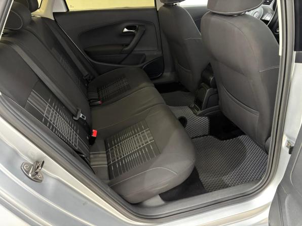 Volkswagen Polo V с пробегом 2015 года, цена 725 000 рублей, 209340 км, седан, Автокод Объявления