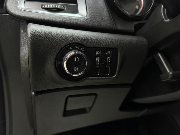 Opel Astra J Рестайлинг с пробегом 2013 года, цена 560 000 рублей, 220132 км, хэтчбек, Автокод Объявления