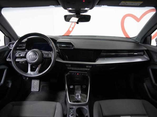 Audi A3 IV (8Y) с пробегом 2022 года, цена 2 870 000 рублей, 47000 км, седан, Автокод Объявления