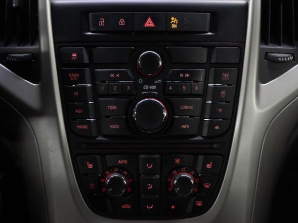 Opel Astra J с пробегом 2011 года, цена 650 000 рублей, 220621 км, хэтчбек, Автокод Объявления