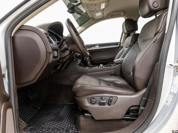 Volkswagen Touareg II Рестайлинг с пробегом 2016 года, цена 3 048 000 рублей, 199138 км, внедорожник, Автокод Объявления