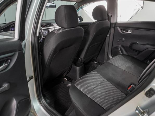 Kia Rio IV с пробегом 2018 года, цена 1 060 000 рублей, 156971 км, седан, Автокод Объявления
