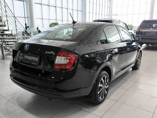 Skoda Rapid I Рестайлинг с пробегом 2018 года, цена 1 350 000 рублей, 128500 км, лифтбек, Автокод Объявления
