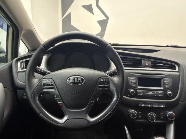 Kia Ceed II Рестайлинг с пробегом 2016 года, цена 1 299 000 рублей, 189742 км, универсал, Автокод Объявления