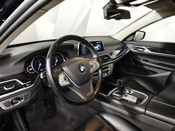 BMW 7 серии VI (G11/G12) с пробегом 2018 года, цена 2 899 000 рублей, 220530 км, седан, Автокод Объявления