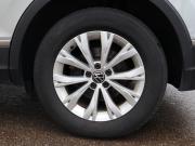 Volkswagen Tiguan II Рестайлинг Москва  - изображение 33